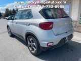 Used 2022 Hyundai Venue SEL image 5