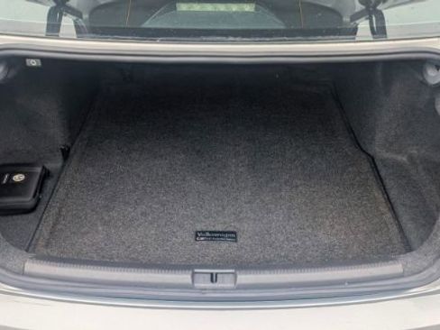 Used 2017 Volkswagen Passat 1.8T S image 13