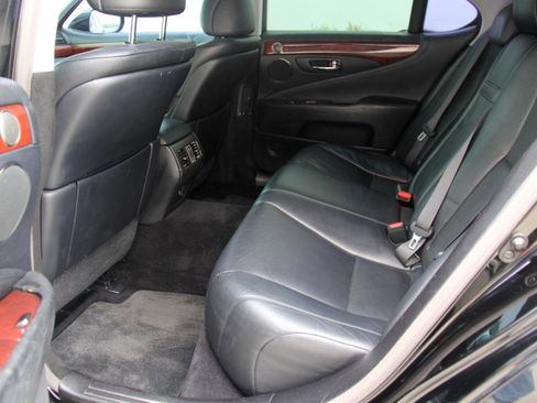 Used 2007 Lexus LS 460 Luxury image 27