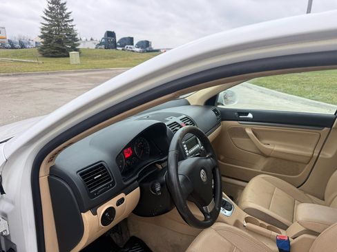 Used 2009 Volkswagen Jetta SE image 11