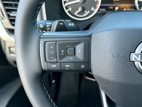 New 2026 Nissan Rogue SV w/ Cold Weather Package AWD/4WD image 17