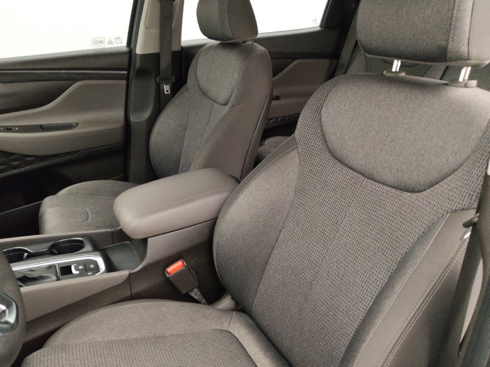 Used 2019 Hyundai Santa Fe SE FWD image 17