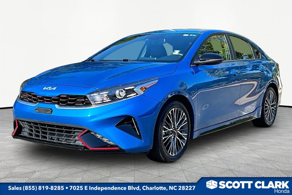 Used 2023 Kia Forte GT-Line FWD image 3