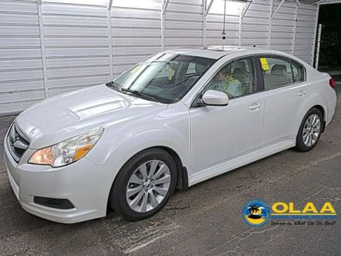 Used 2011 Subaru Legacy 2.5i Limited AWD/4WD image 9