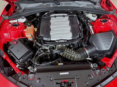 Used 2016 Chevrolet Camaro SS RWD image 33