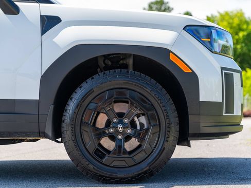 Used 2025 Hyundai Santa Fe XRT AWD/4WD image 10