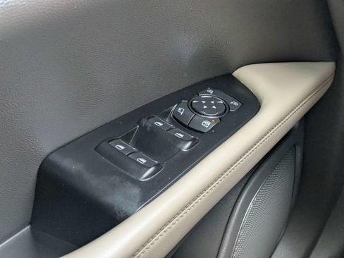 Used 2022 Lincoln Nautilus FWD w/ Premium Package image 24