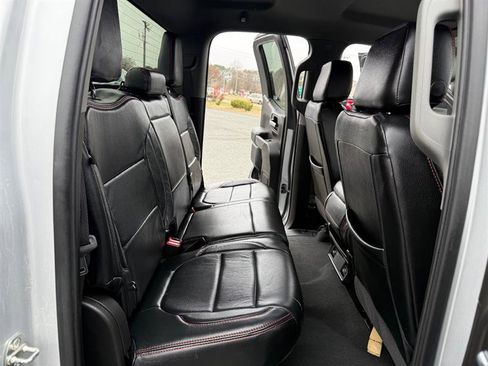 Used 2019 Chevrolet Silverado 1500 Custom Trail Boss w/ Custom Convenience Package image 18