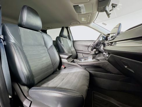 Used 2022 Mitsubishi Outlander SE image 22