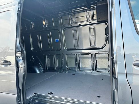 New 2025 Mercedes-Benz Sprinter 2500 image 19