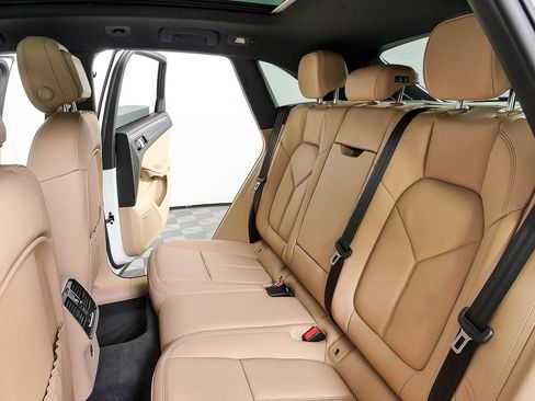 New 2026 Porsche Macan AWD/4WD image 22