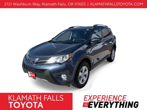 Used 2013 Toyota RAV4 XLE FWD image 1