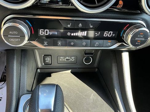 Used 2025 Nissan Sentra SV w/ All-Weather Package FWD image 19