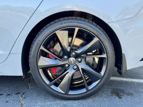 Used 2023 Genesis G70 3.3T w/ Sport Prestige Package image 30