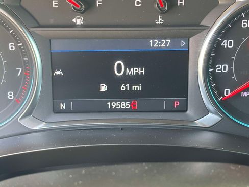 Used 2023 Chevrolet Traverse LT AWD/4WD image 28
