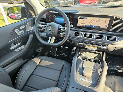 New 2026 Mercedes-Benz GLS 450 4MATIC image 30