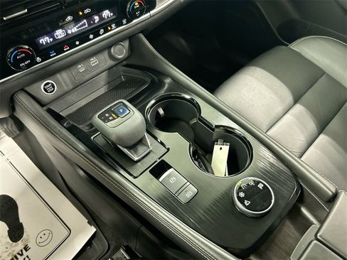 Used 2021 Nissan Rogue SL image 23