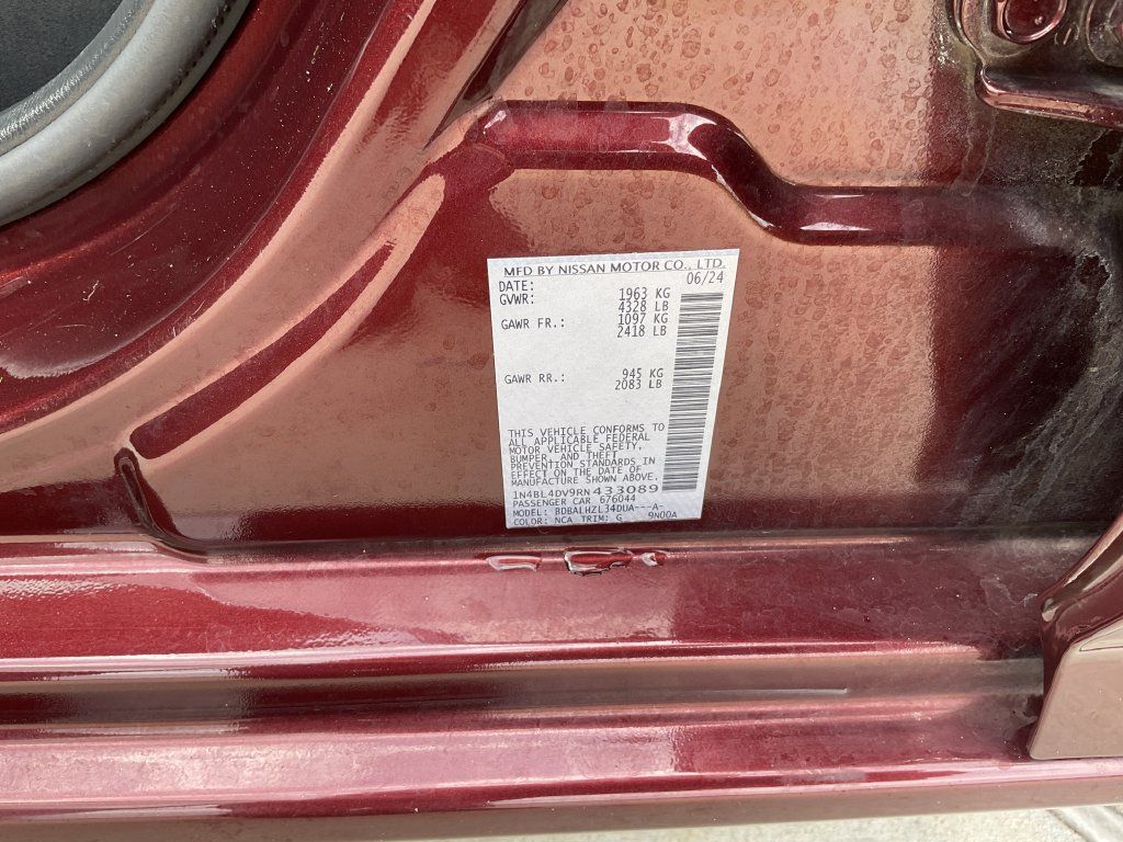 Used 2024 Nissan Altima 2.5 SV FWD image 31