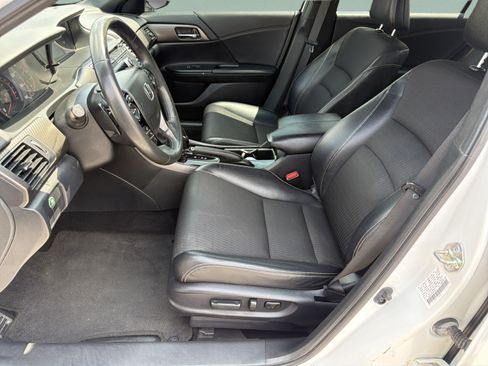 Used 2016 Honda Accord Sport image 20
