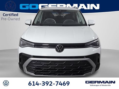 Certified 2025 Volkswagen Taos SE AWD/4WD image 3
