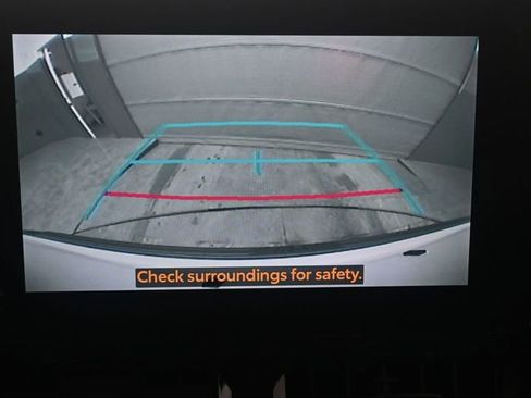 Used 2023 Toyota Corolla Cross LE image 16