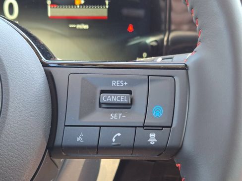 Used 2026 Nissan Kicks SR w/ SR Premium Package FWD image 29