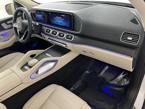 New 2026 Mercedes-Benz GLS 450 4MATIC image 28