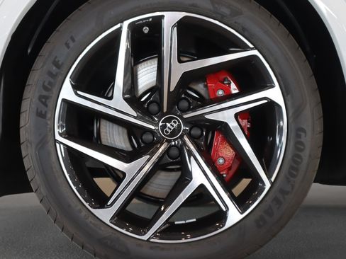New 2027 Audi SQ6 e-tron Premium Plus AWD/4WD image 7