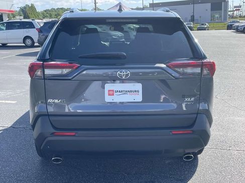 Used 2025 Toyota RAV4 XLE AWD/4WD image 6