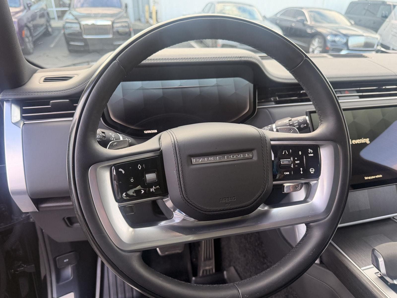 Used 2024 Land Rover Range Rover Long Wheelbase Autobiography AWD/4WD image 21