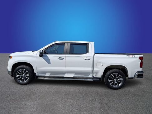 Used 2022 Chevrolet Silverado 1500 LT AWD/4WD image 7