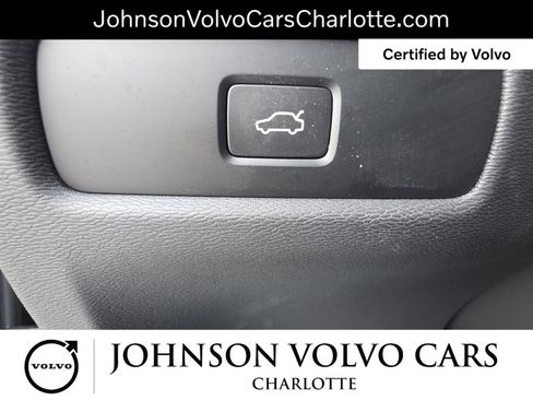 Certified 2025 Volvo V60 B5 Cross Country Plus image 27
