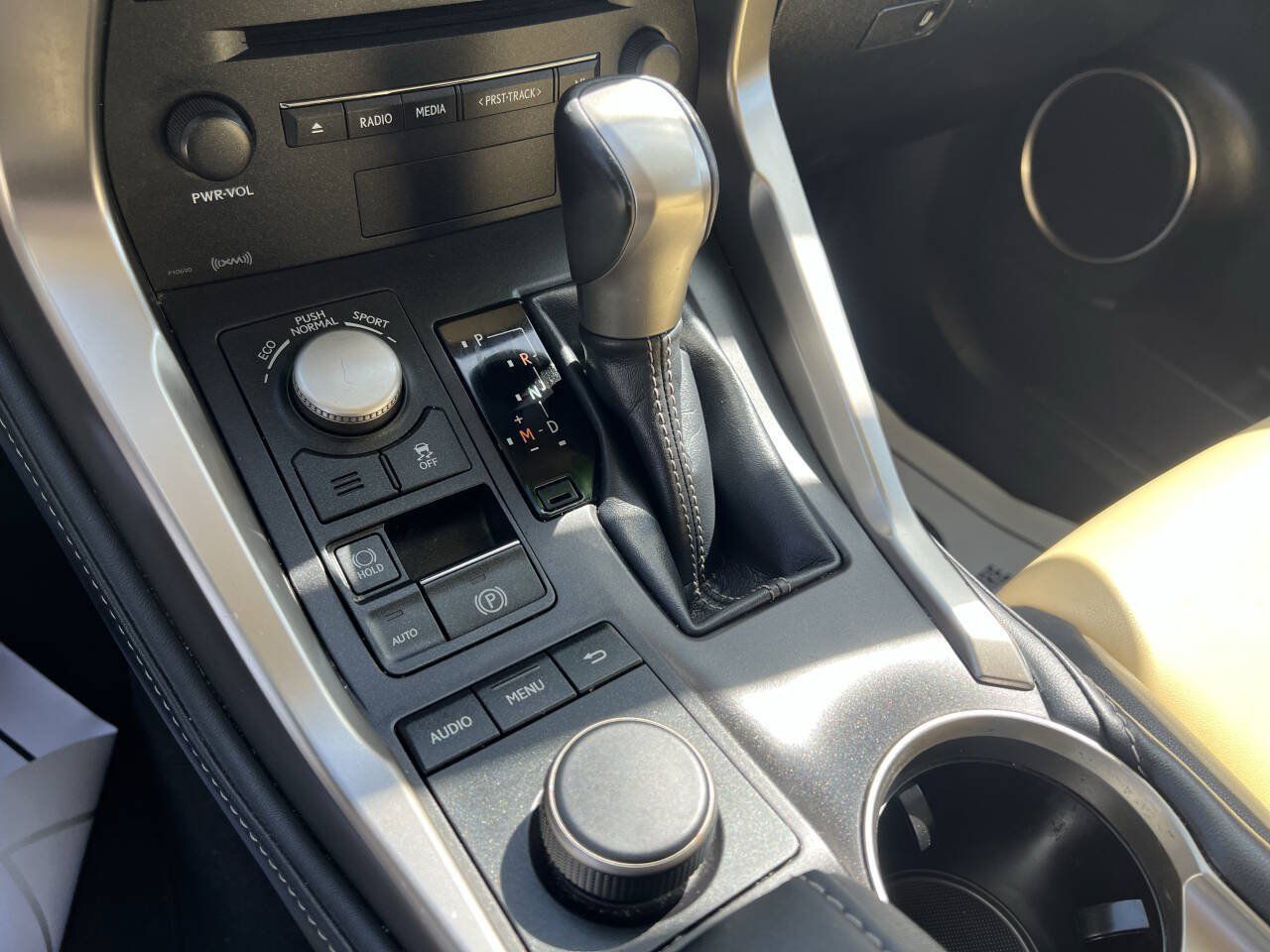 Used 2016 Lexus NX 200t FWD image 34