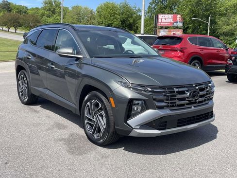 Used 2025 Hyundai Tucson Limited AWD/4WD image 5