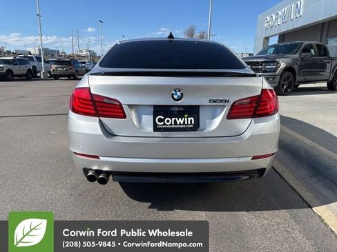 Used 2012 BMW 528i Sedan image 6