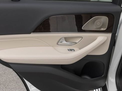 New 2026 Mercedes-Benz GLE 450 4MATIC image 16