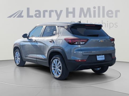 New 2026 Chevrolet TrailBlazer LS w/ LS Convenience Package FWD image 3