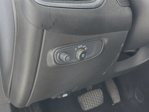 Used 2022 Chevrolet Equinox LT AWD/4WD image 13