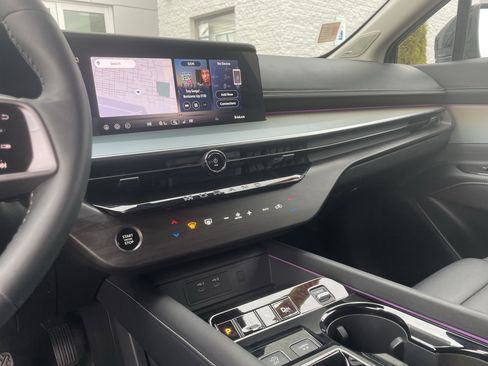 Used 2025 Nissan Murano SL w/ Cargo Package image 21