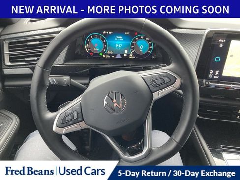 Certified 2025 Volkswagen Atlas Cross Sport SEL R-Line image 11