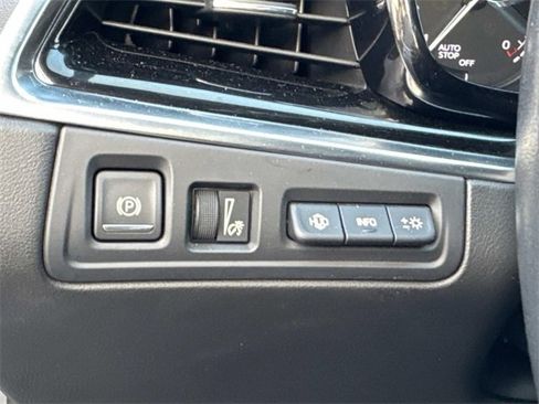 Certified 2024 Cadillac XT6 Premium Luxury w/ Technology Package image 28