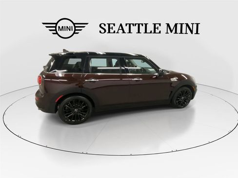 Used 2019 MINI Cooper Clubman S w/ Storage Package image 12