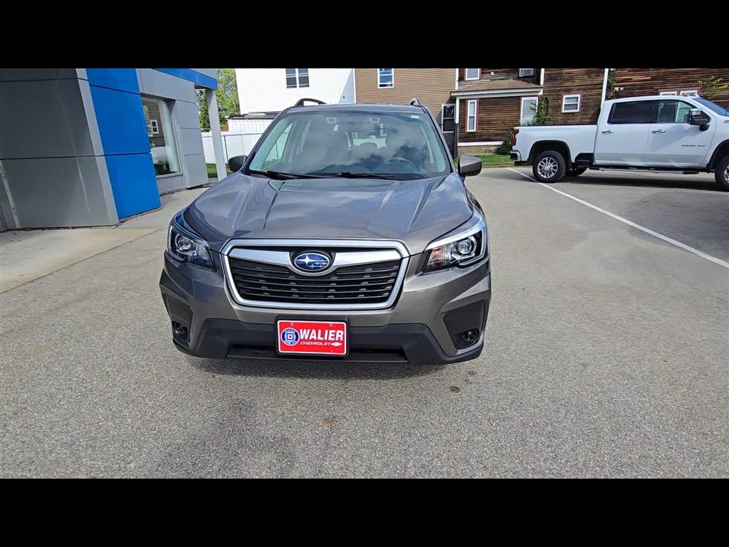 Used 2019 Subaru Forester Premium AWD/4WD image 3