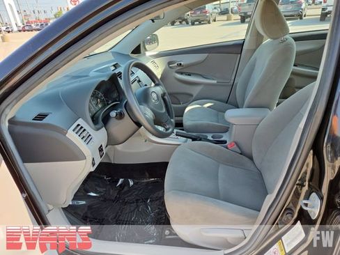 Used 2013 Toyota Corolla LE FWD image 15