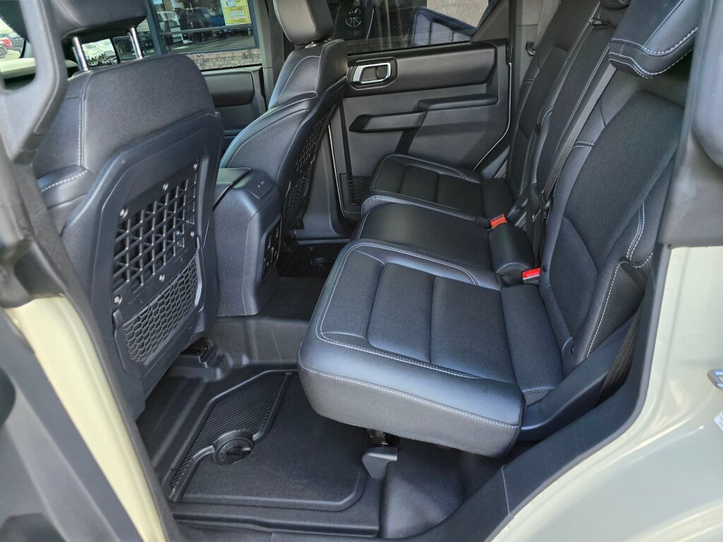 Certified 2025 Ford Bronco Badlands AWD/4WD image 12