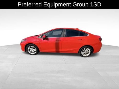 Certified 2019 Chevrolet Cruze LT FWD image 4