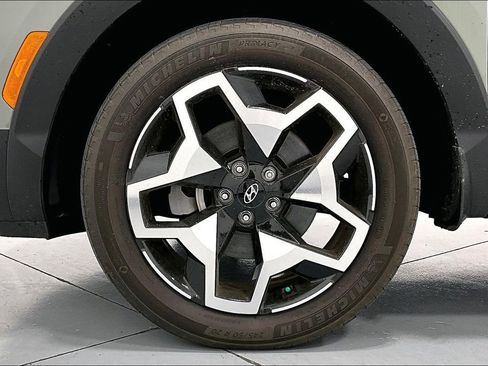 Used 2023 Hyundai Santa Cruz Limited AWD/4WD image 10
