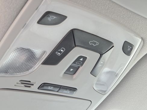 Used 2013 Toyota Sienna XLE FWD image 8