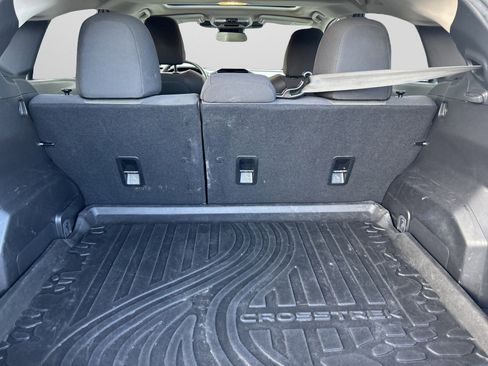 Used 2024 Subaru Crosstrek 2.0i Premium image 9