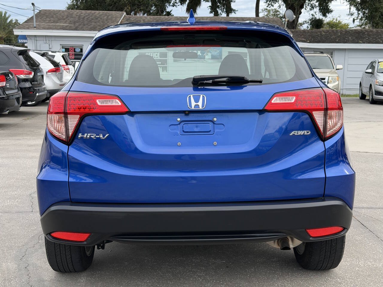 Used 2018 Honda HR-V LX image 7